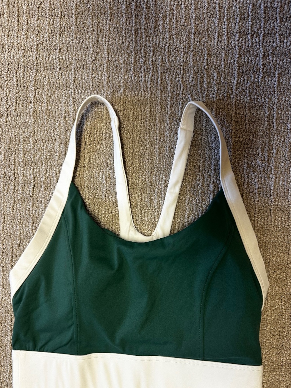 Berlook Contrast U Neck Sports Bra - Light Support